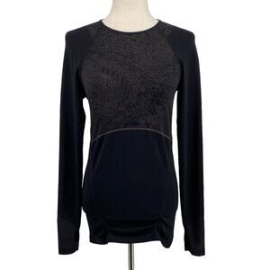 Title Nine Long Sleeve Compression Top M Ruched Baselayer Black Thumbholes